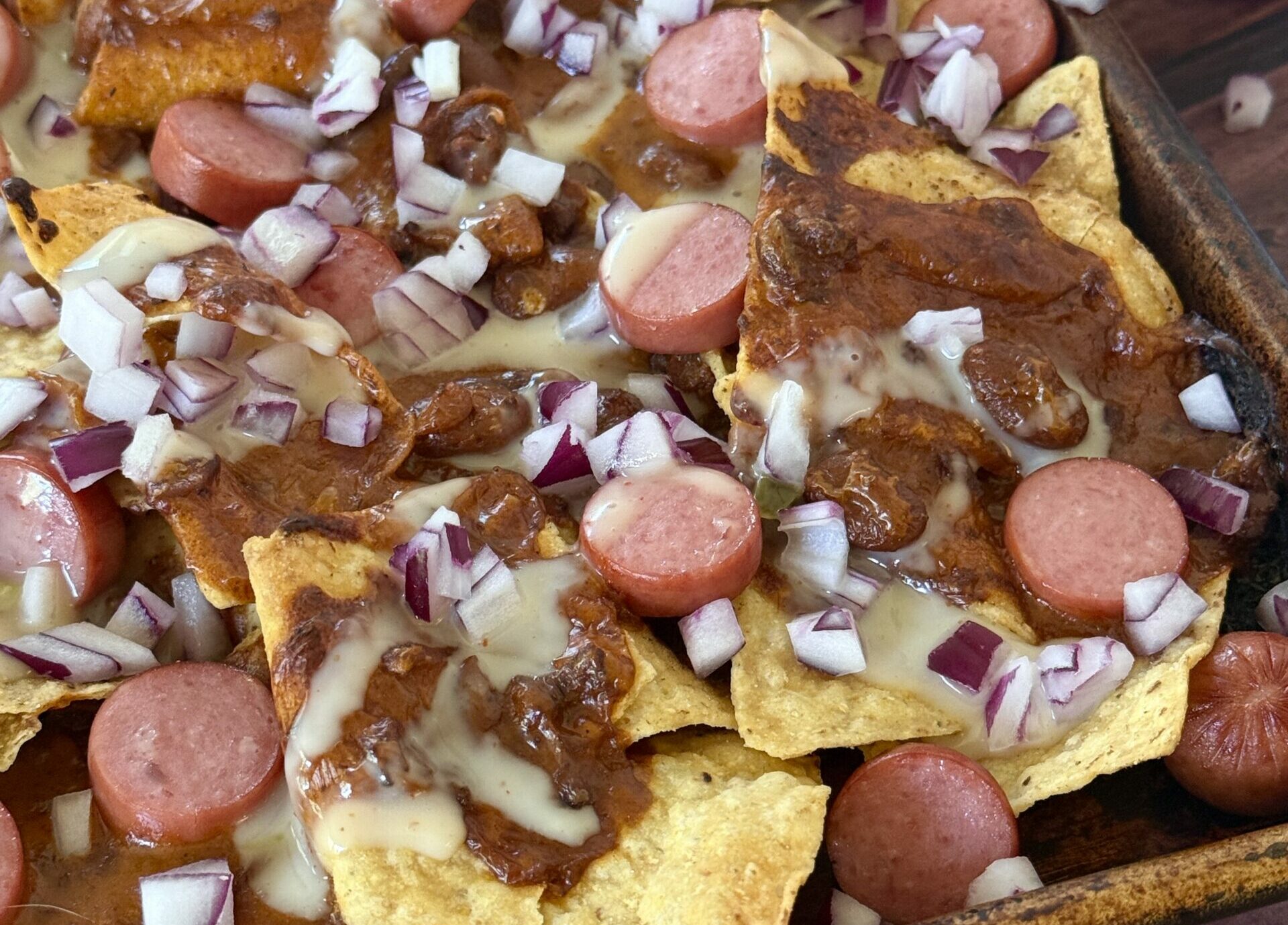 Gordo’s Sheetpan Chili Dog Nachos